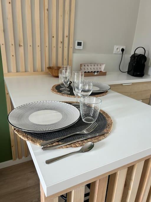 Chez Micheline Menage Et Linge Inclus Apartment Диеп Екстериор снимка