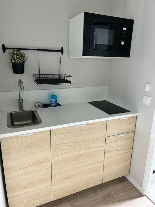 Chez Micheline Menage Et Linge Inclus Apartment Диеп Екстериор снимка